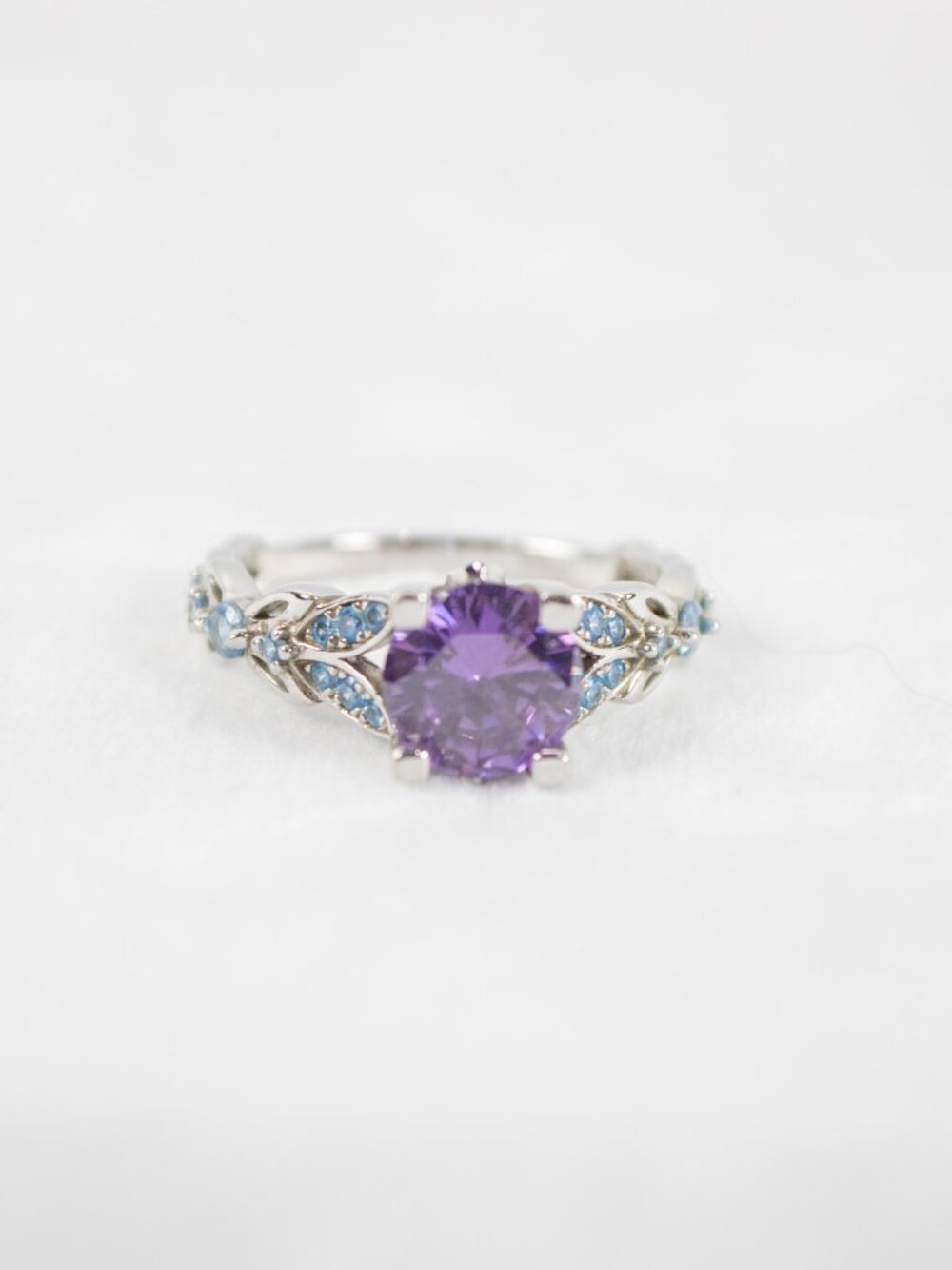 Jeulia Sterling Silver Floral Ring with Purple Gemstone